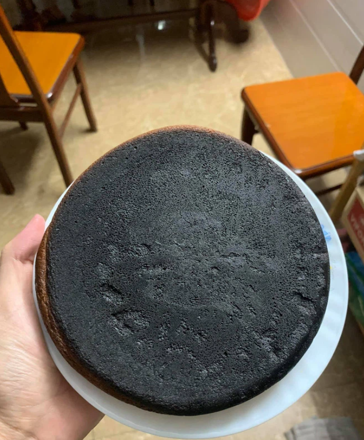 Phát hoảng với thành phẩm của hội yêu màu đen, thích mùi khét và ghét làm bếp - 6