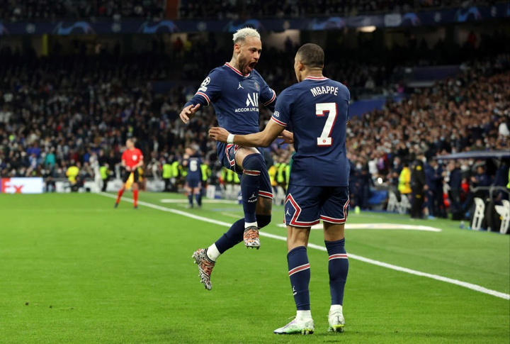 Kết quả Champions League: Benzema lập hattrick, Real Madrid ngược dòng hạ PSG - 1