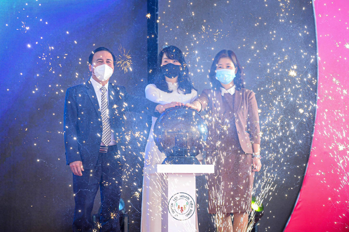 Chùm ảnh: Lễ phát động Ngày Quyền của người tiêu dùng Việt Nam 2022 - 23