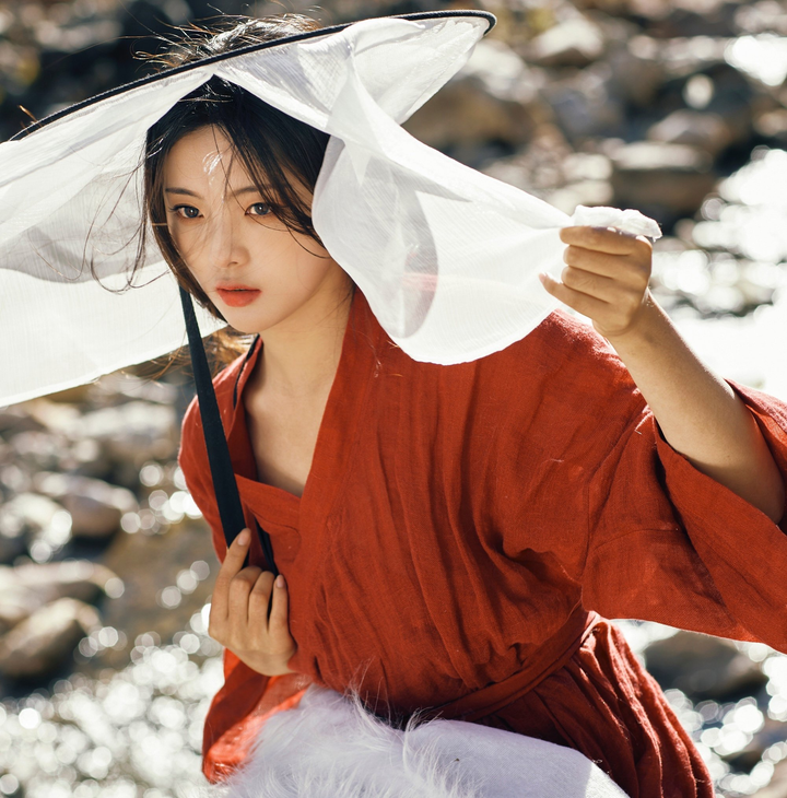 Dương Siêu Việt thảm họa diễn xuất ảnh 7 Bị chê 'thảm họa diễn xuất', Dương Siêu Việt liên tục được đóng vai chính - 7