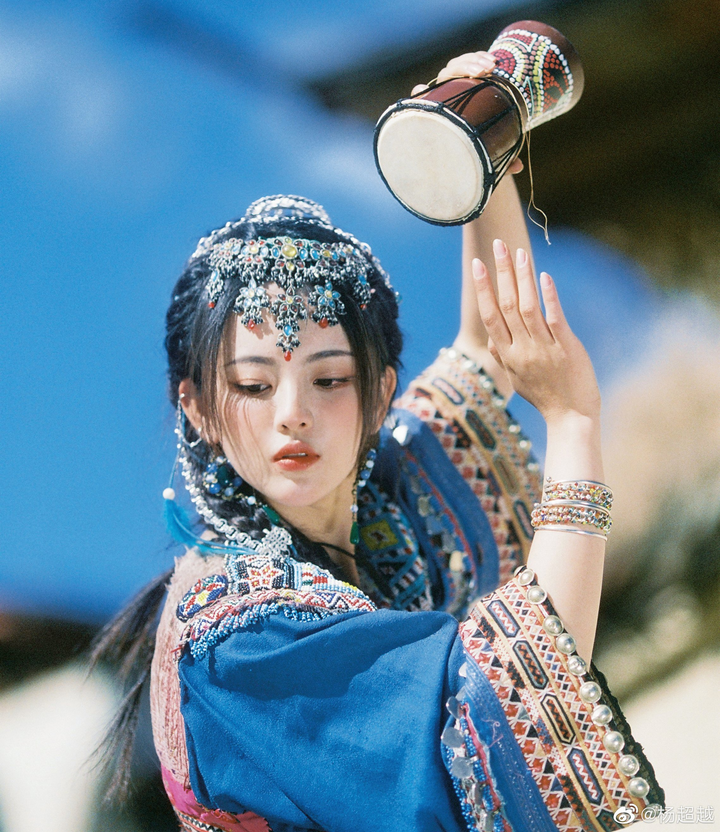 Dương Siêu Việt thảm họa diễn xuất ảnh 15 Bị chê 'thảm họa diễn xuất', Dương Siêu Việt liên tục được đóng vai chính - 15