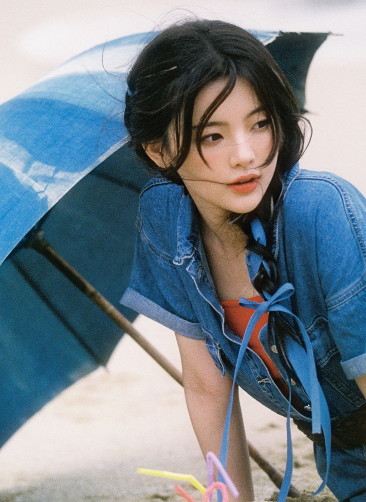 Dương Siêu Việt thảm họa diễn xuất ảnh 11 Bị chê 'thảm họa diễn xuất', Dương Siêu Việt liên tục được đóng vai chính - 11