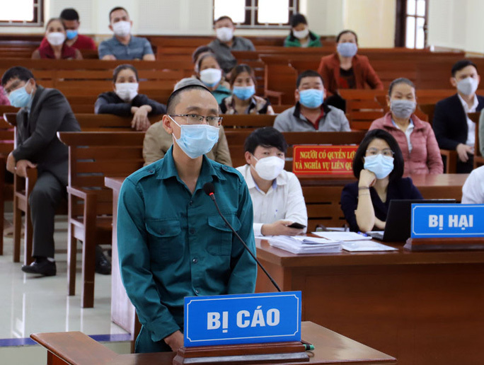 Cán bộ ngân hàng nâng khống tiền vay của khách, chiếm đoạt 30,6 tỉ đồng - 1