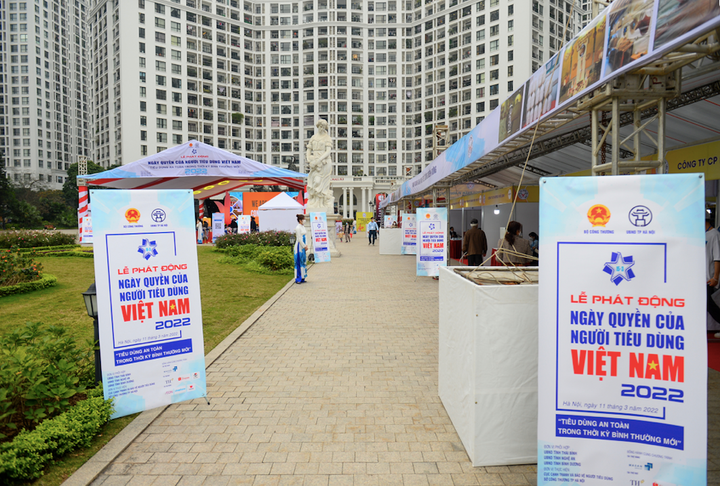 Chùm ảnh: Lễ phát động Ngày Quyền của người tiêu dùng Việt Nam 2022 - 27