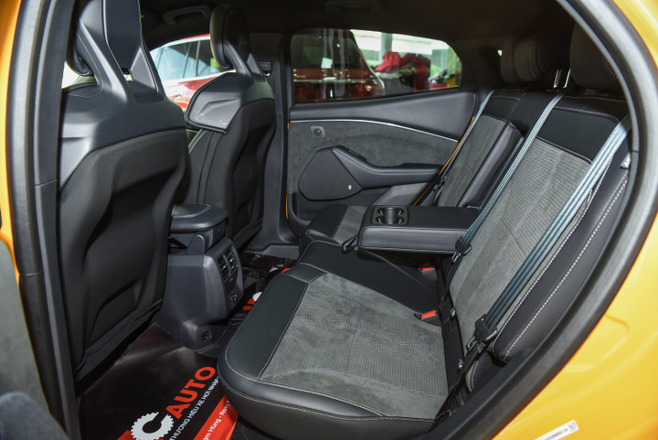 Chi tiết SUV điện Ford Mustang Mach E đầu tiên tại Việt Nam - 9