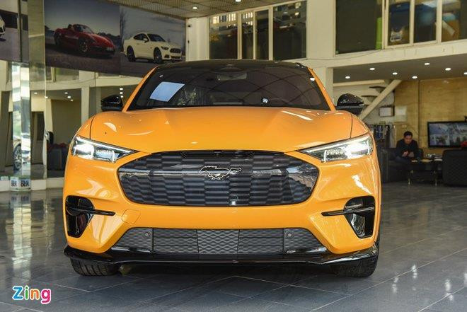 Chi tiết SUV điện Ford Mustang Mach E đầu tiên tại Việt Nam - 2