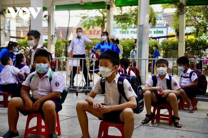 Chuyện vui buồn dạy học thời COVID-19 - 2