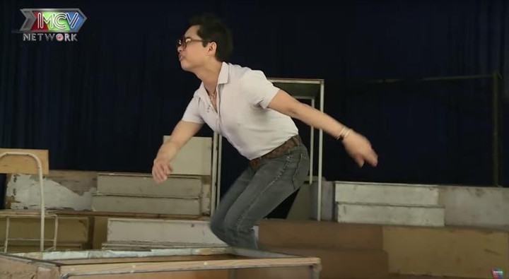 Danh ca Ngọc Sơn, MC Quyền Linh về thăm trường cũ, ôn lại kỷ niệm thời sinh viên - 3