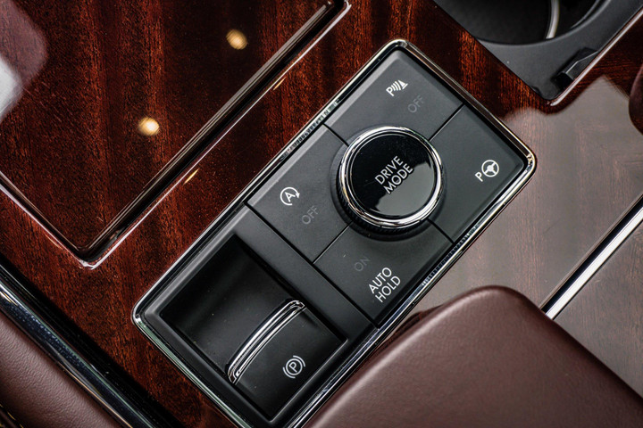 Chi tiết Lincoln Navigator L Black Label 2022 tại Việt Nam - 21