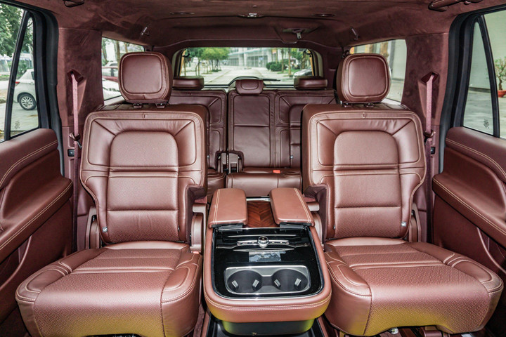 Lincoln Navigator L Black Label 2022 ảnh 16 Chi tiết Lincoln Navigator L Black Label 2022 tại Việt Nam - 16