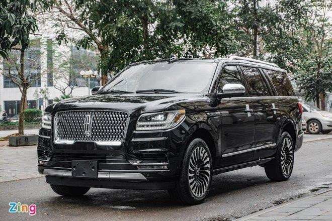 Chi tiết Lincoln Navigator L Black Label 2022 tại Việt Nam - 2