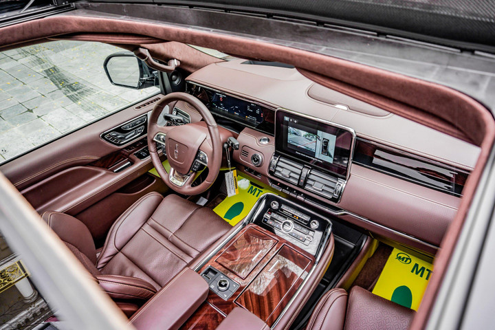 Lincoln Navigator L Black Label 2022 ảnh 13 Chi tiết Lincoln Navigator L Black Label 2022 tại Việt Nam - 13