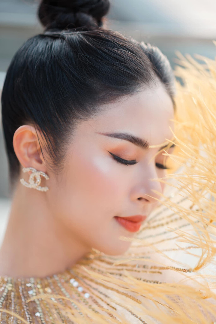 Hoa hậu Ngọc Hân kiêu sa như nàng tiên cá trong bộ ảnh mừng tuổi mới - 10