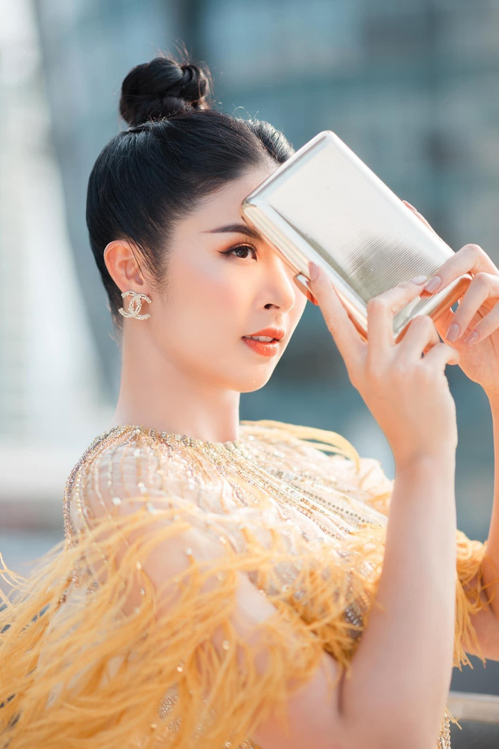 Hoa hậu Ngọc Hân kiêu sa như nàng tiên cá trong bộ ảnh mừng tuổi mới - 6