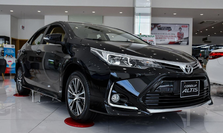 Top 10 xe bán ế nhất tháng 2: Toyota Corolla Altis bản cũ vẫn èo uột - 9