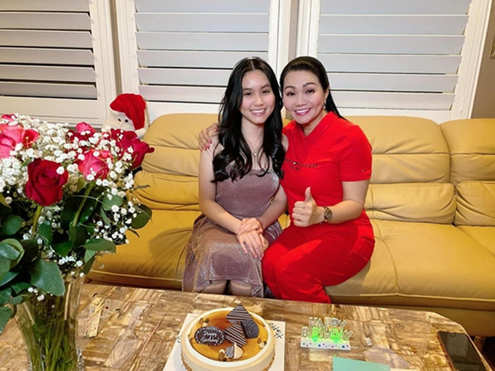 Nghệ sĩ cải lương Ngọc Huyền khoe con gái tốt nghiệp loại giỏi tại Mỹ - 2