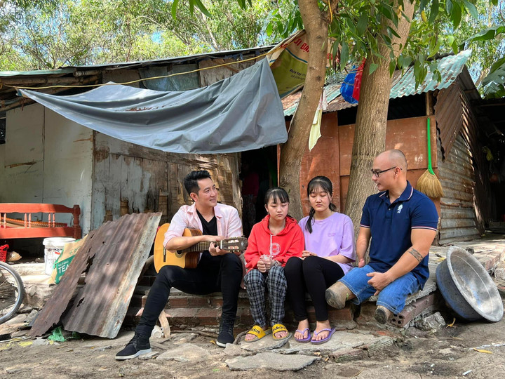 Vì sao mỹ nam làng nhạc Nguyễn Phi Hùng vẫn độc thân ở tuổi U50? - 4