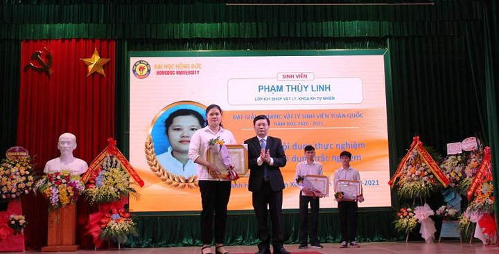 Nữ sinh xứ Thanh hai lần đoạt giải Olympic Vật lý toàn quốc - 2