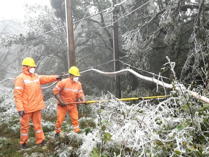 EVNNPC: Cấp điện ổn định trong chuỗi ngày rét đậm, rét hại kéo dài - 1