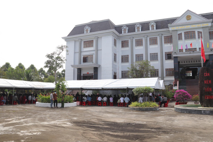 Lừa đảo hơn 800 người, một tổng giám đốc ở Hậu Giang bị đề nghị tù chung thân - 2