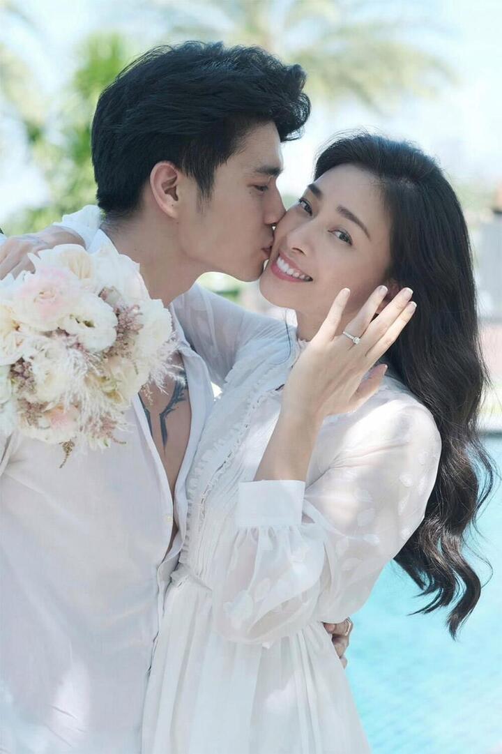 Ngô Thanh Vân đính hôn với người tình trẻ - 1