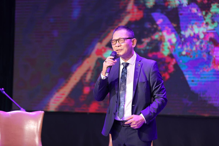 NSƯT Đức Long: Nghệ sĩ như công nhân quét rác chứ đâu phải ông nọ bà kia - 2