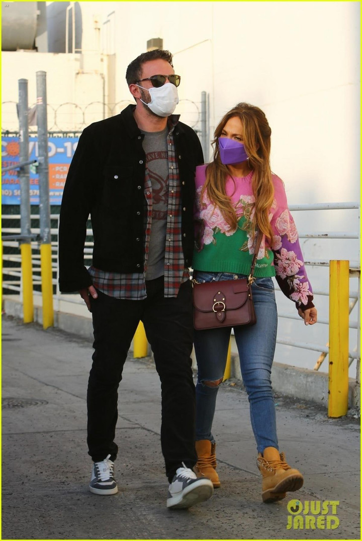 Từ khi yêu lại Ben Affleck, Jennifer Lopez ngày càng trẻ đẹp - 6