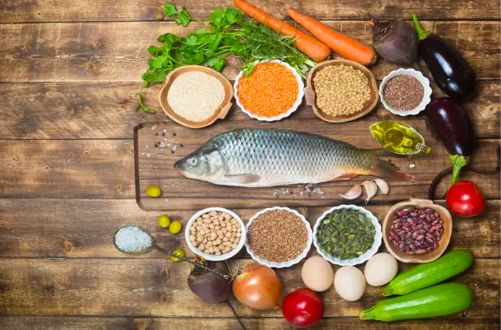 Cách ăn uống quyết định sức khỏe và tuổi thọ: Vì sao nên áp dụng từ khi còn trẻ? - 1