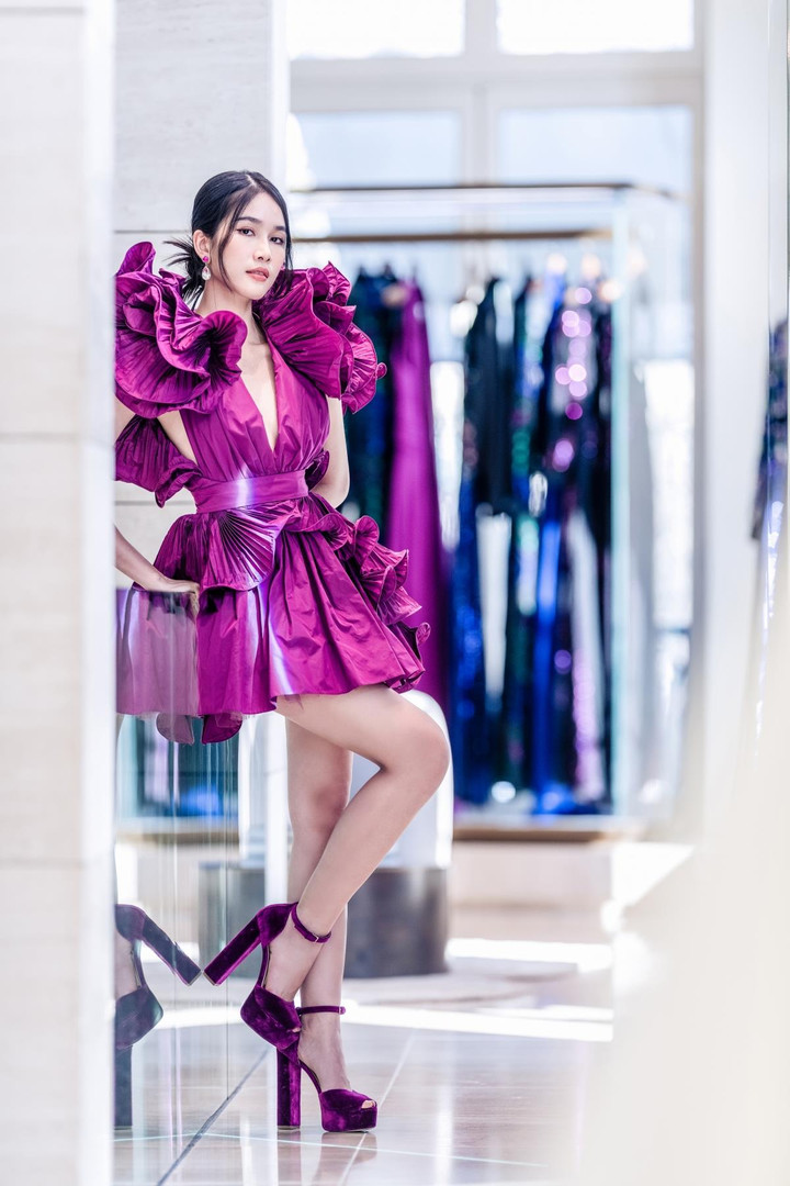 Lương Thùy Linh, Phương Anh lộng lẫy khi diện đồ hàng hiệu siêu sang Elie Saab - 7