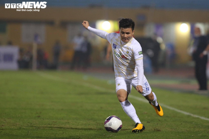 Quang Hải tỏa sáng, Hà Nội FC vượt ải Thanh Hóa - 1