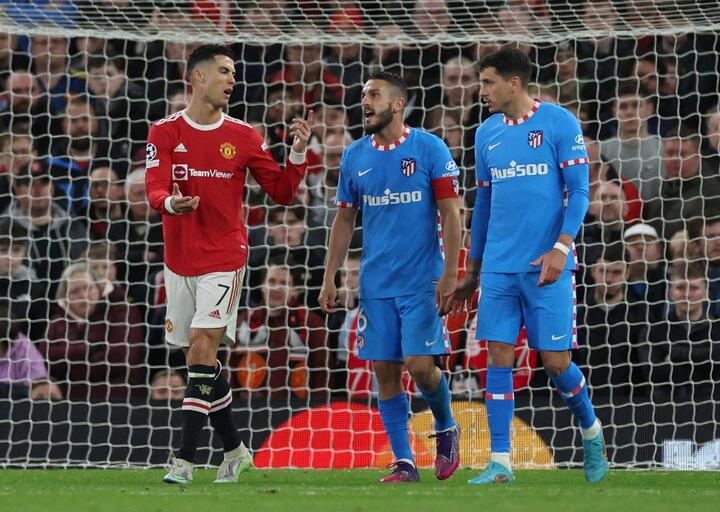 Man Utd bị loại khỏi Champions League - 1