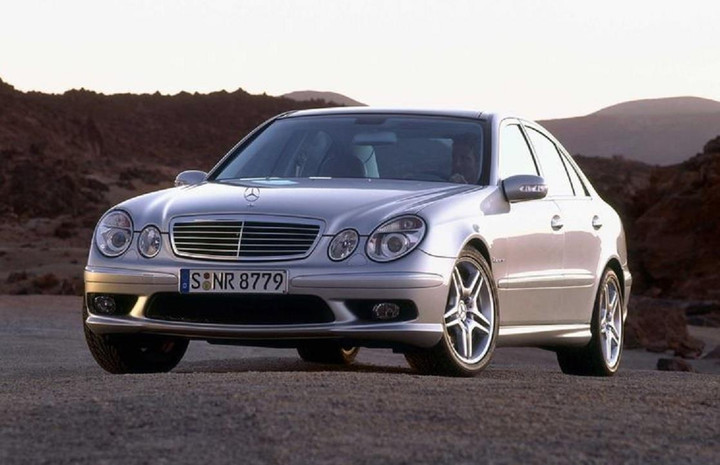 6 xe thể thao giá rẻ nhưng tốc độ siêu nhanh - 1