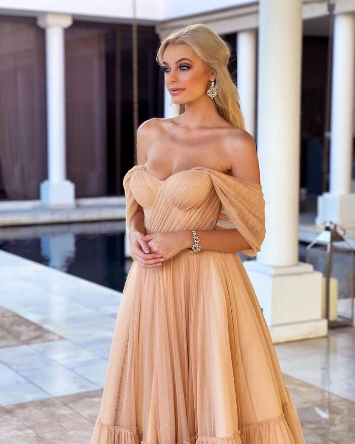 Vẻ đẹp như búp bê Barbie của Hoa hậu Thế giới 2021 - 7