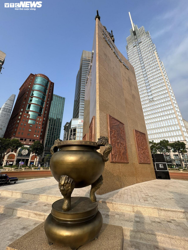 TPHCM: Khu tượng đài Đức thánh Trần Hưng Đạo có diện mạo mới - 12