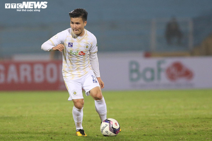 Quang Hải ghi bàn tinh quái, đối thủ hết trận mới nhận ra - 4