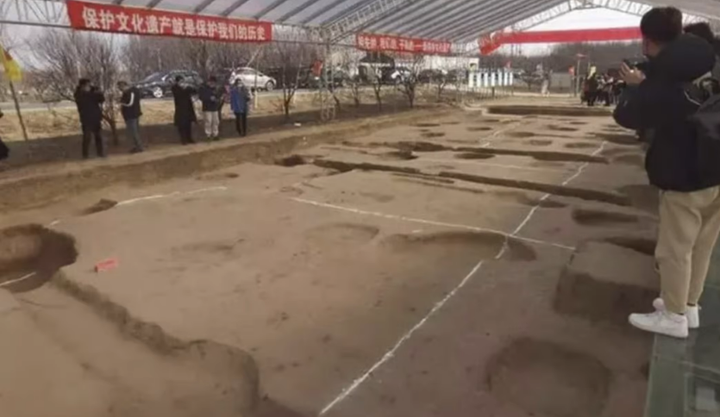 Tìm thấy tàn tích của học viện 2.000 năm tuổi sau 5 năm khai quật - 1