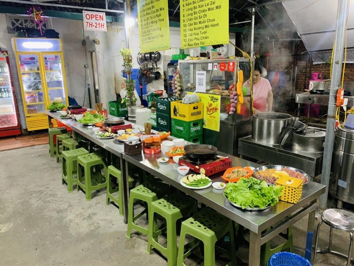 Sau 2 năm bán hàng online, hướng dẫn viên du lịch hạnh phúc lại được dẫn tour - 4