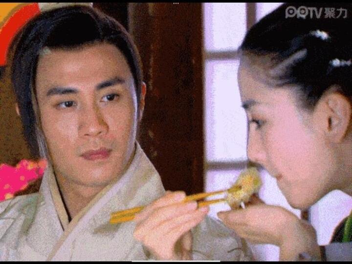 Muôn kiểu 'giả trân' của phim Hoa ngữ: Nước mắt giả, cơ bắp cũng là 'hàng độn' - 5