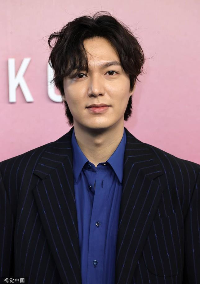 Gương mặt sưng phù, già chát của Lee Min Ho khiến fan sốc - 4