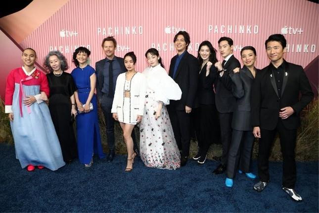 Gương mặt sưng phù, già chát của Lee Min Ho khiến fan sốc - 1