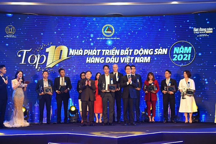 Văn Phú – Invest: Top 10 thương hiệu bất động sản dẫn đầu Việt Nam năm 2021 - 1