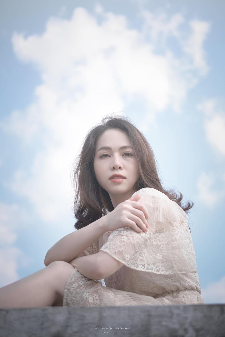 Hình ảnh đời thường khác lạ của BTV Thư Hiền 'Chuyển động 24h' - 11