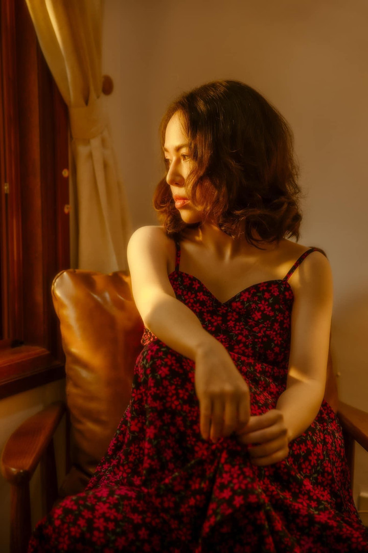 Hình ảnh đời thường khác lạ của BTV Thư Hiền 'Chuyển động 24h' - 7