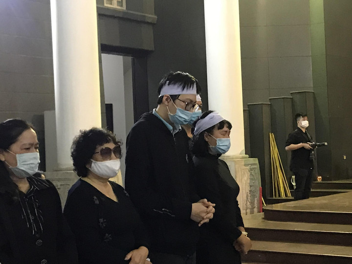 Người thân, bạn bè tiễn biệt nhạc sĩ Ngọc Châu ra đi ở tuổi 55 - 6