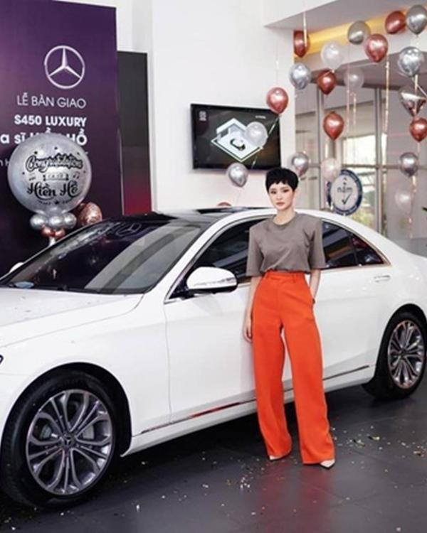 Hiền Hồ sở hữu xe chục tỷ, dát đầy hàng hiệu sau 5 năm đi hát - 5