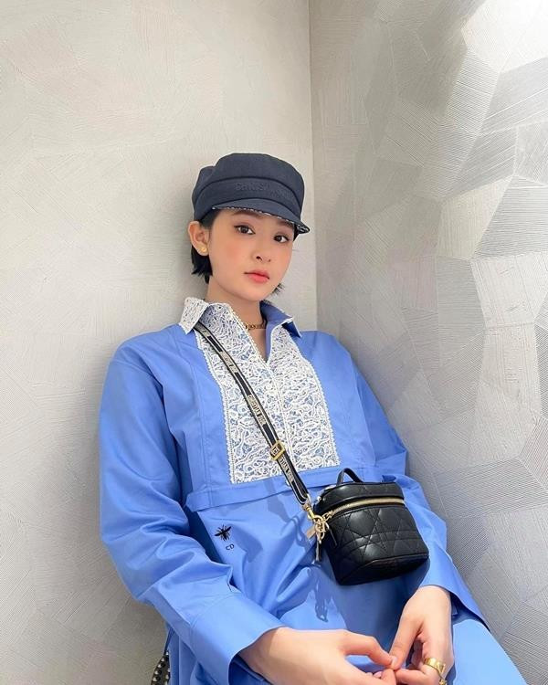 Hiền Hồ giàu cỡ nào ở tuổi 25? Hiền Hồ sở hữu xe chục tỷ, dát đầy hàng hiệu sau 5 năm đi hát - 10