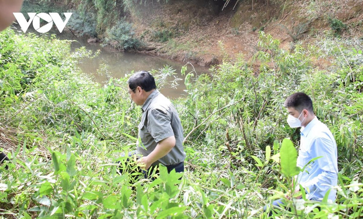 Thủ tướng Phạm Minh Chính kiểm tra dự án giao thông trọng điểm tại Bình Phước - 3