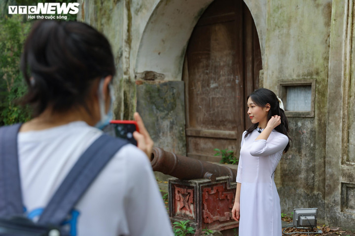 Ngắm tuyến phố đi bộ thứ 4 ở Hà Nội quanh Thành cổ Sơn Tây - 4