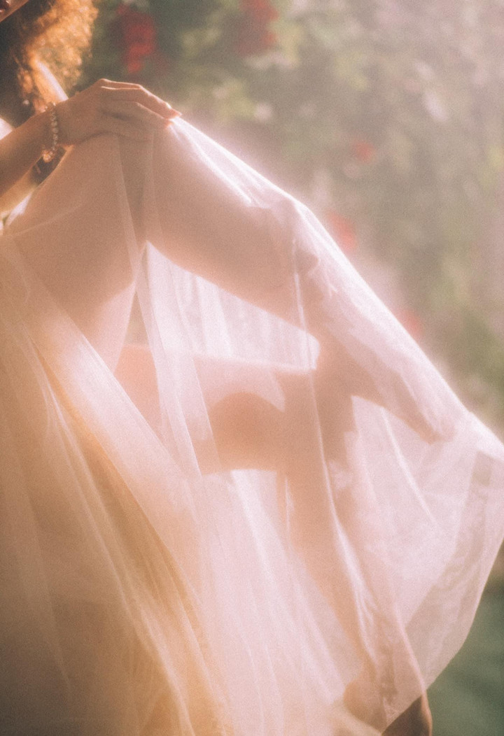 Khánh Thi quyến rũ như mỹ nhân thời Phục hưng trong bộ ảnh mừng tuổi 40 - 6