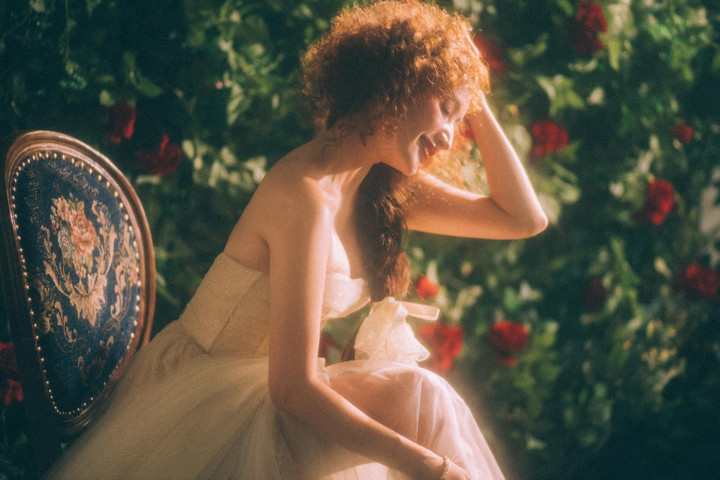 Khánh Thi quyến rũ như mỹ nhân thời Phục hưng trong bộ ảnh mừng tuổi 40 - 4